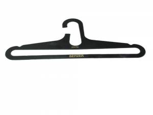 Benzer Plastic Hanger